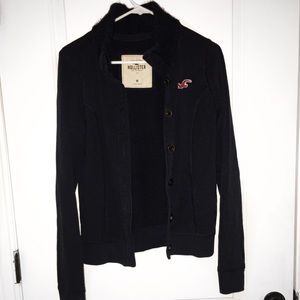 HOLLISTER DARK BLUE BUTTON UP SWEATER